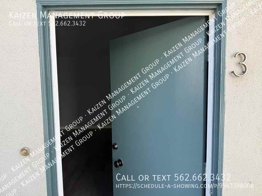 1862 Pine Ave #1862-3 - Photo 2 of 11