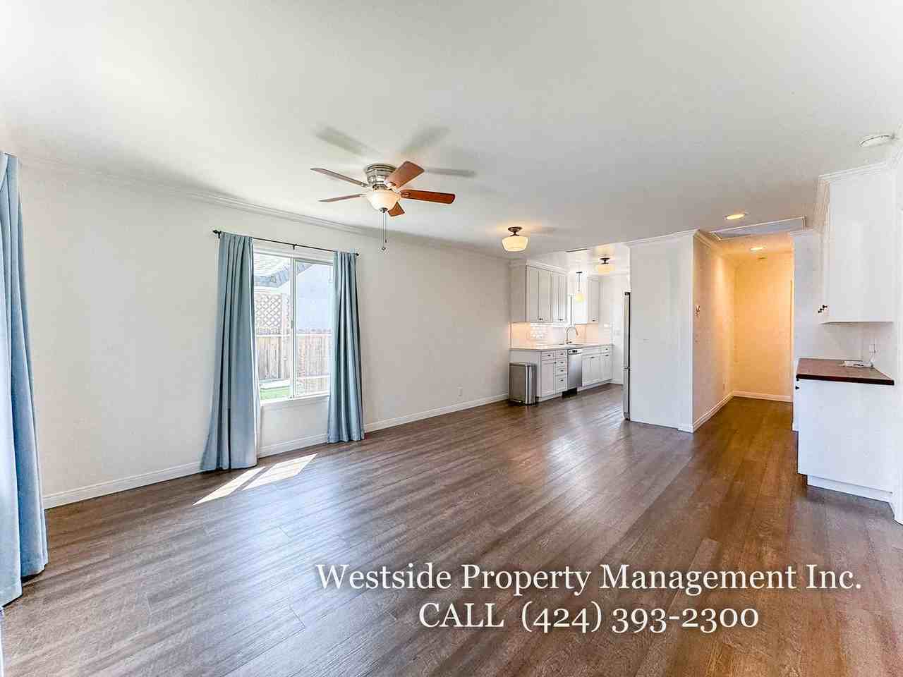 3125 Stanford Ave - Photo 3 of 23