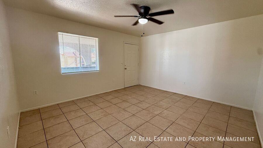3128 E Cicero St #202 - Photo 4 of 18