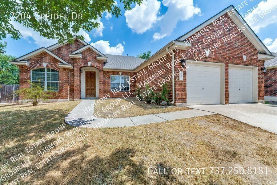 2204 Speidel Dr - Photo 3 of 25