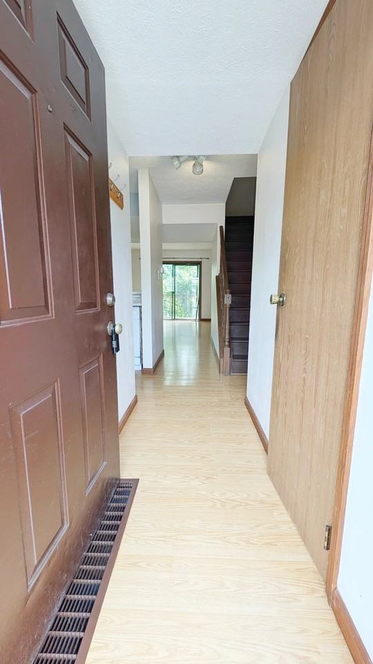 577 E Graham Pl - Photo 2 of 18