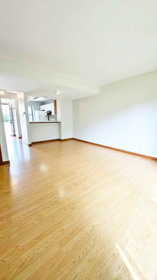 577 E Graham Pl - Photo 5 of 18