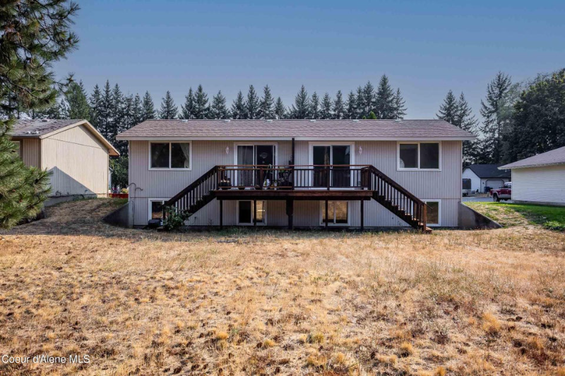 921 E Spruce Ave - Photo 2 of 13