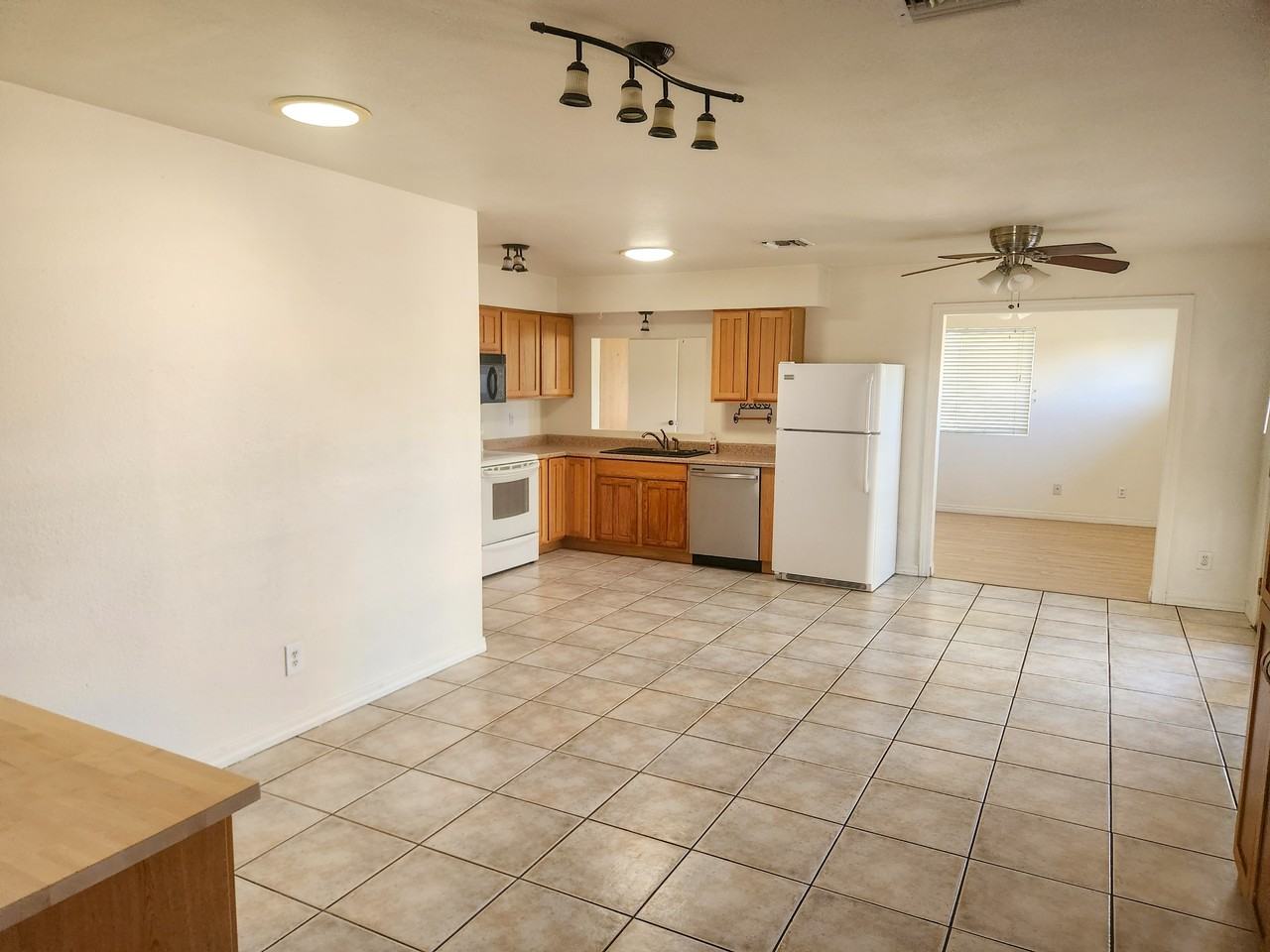 6728 W Vogel Ave #NA - Photo 5 of 23