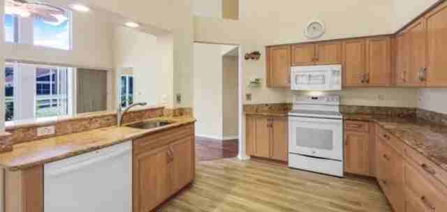 384 Pindo Palm Dr #NA - Photo 5 of 18