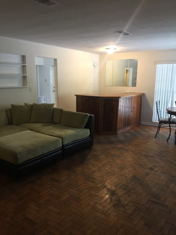 117 Nw 21st Ter #NA - Photo 3 of 8