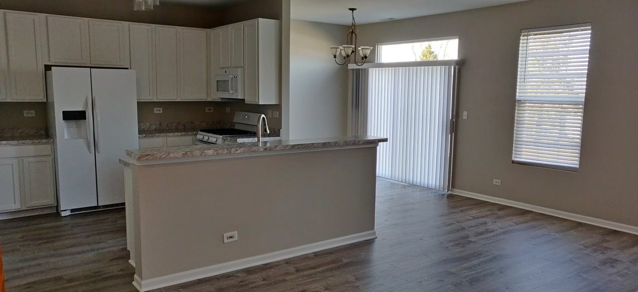 1820 Parkside Dr #1820 - Photo 3 of 17