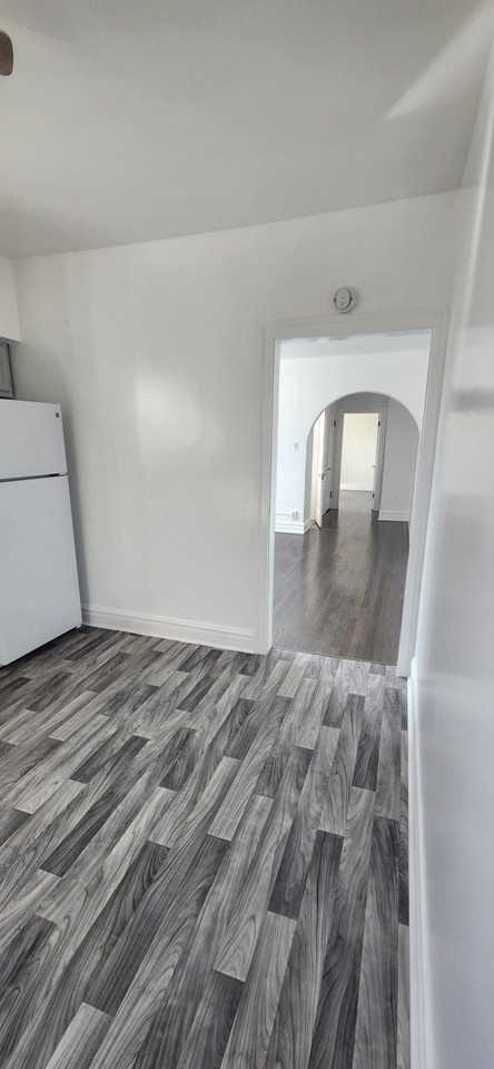 2725 Ridgeland Ave #B2E - Photo 7 of 14