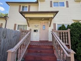 featured image of 466 Elm St