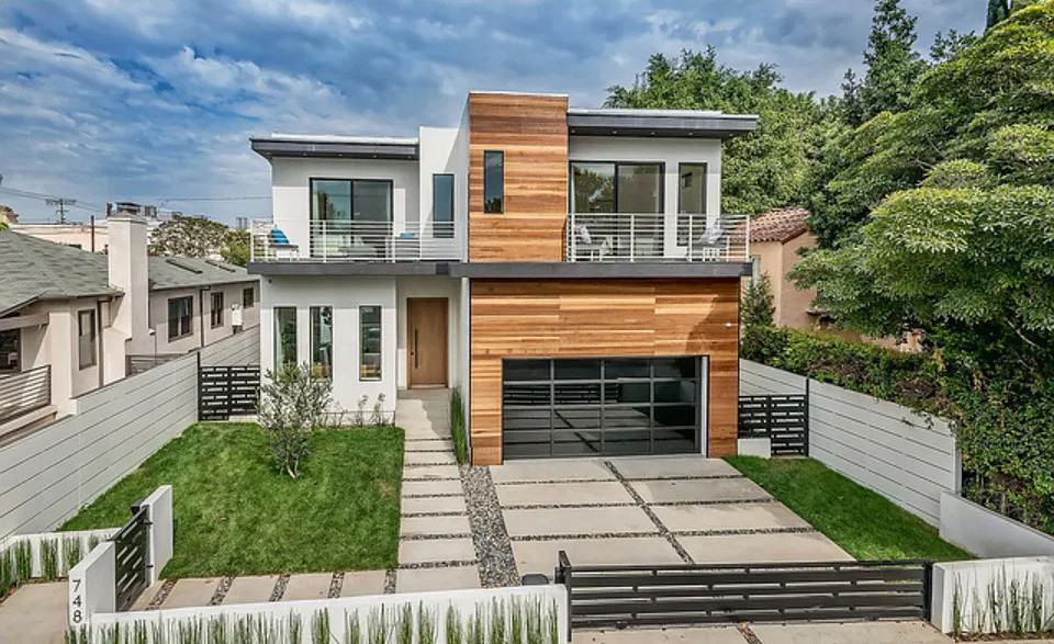 748 N Detroit St #NA - Photo 2 of 17