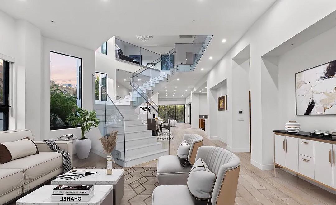 748 N Detroit St #NA - Photo 5 of 17