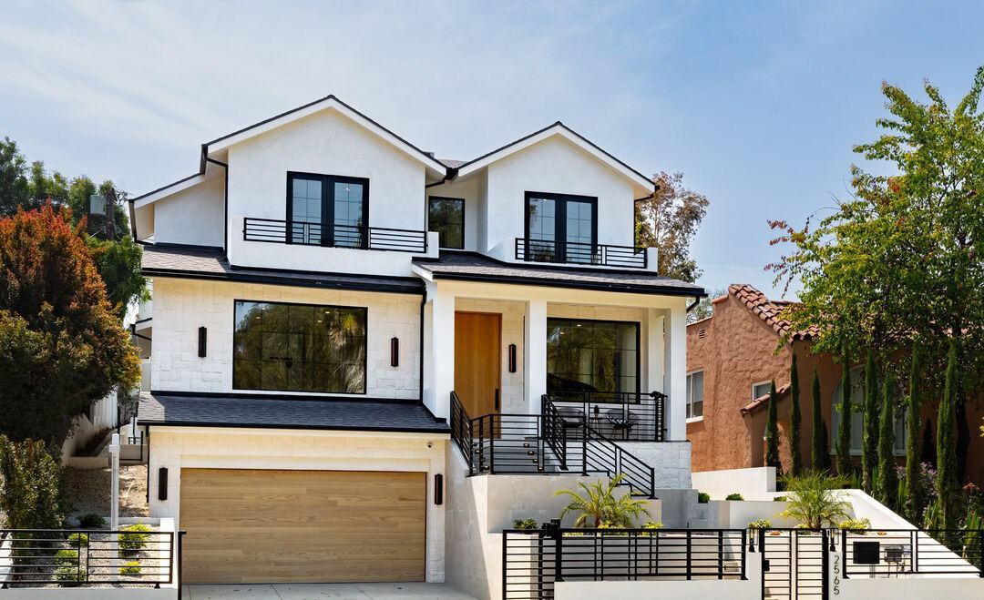 2565 Patricia Ave #NA - Photo 3 of 50