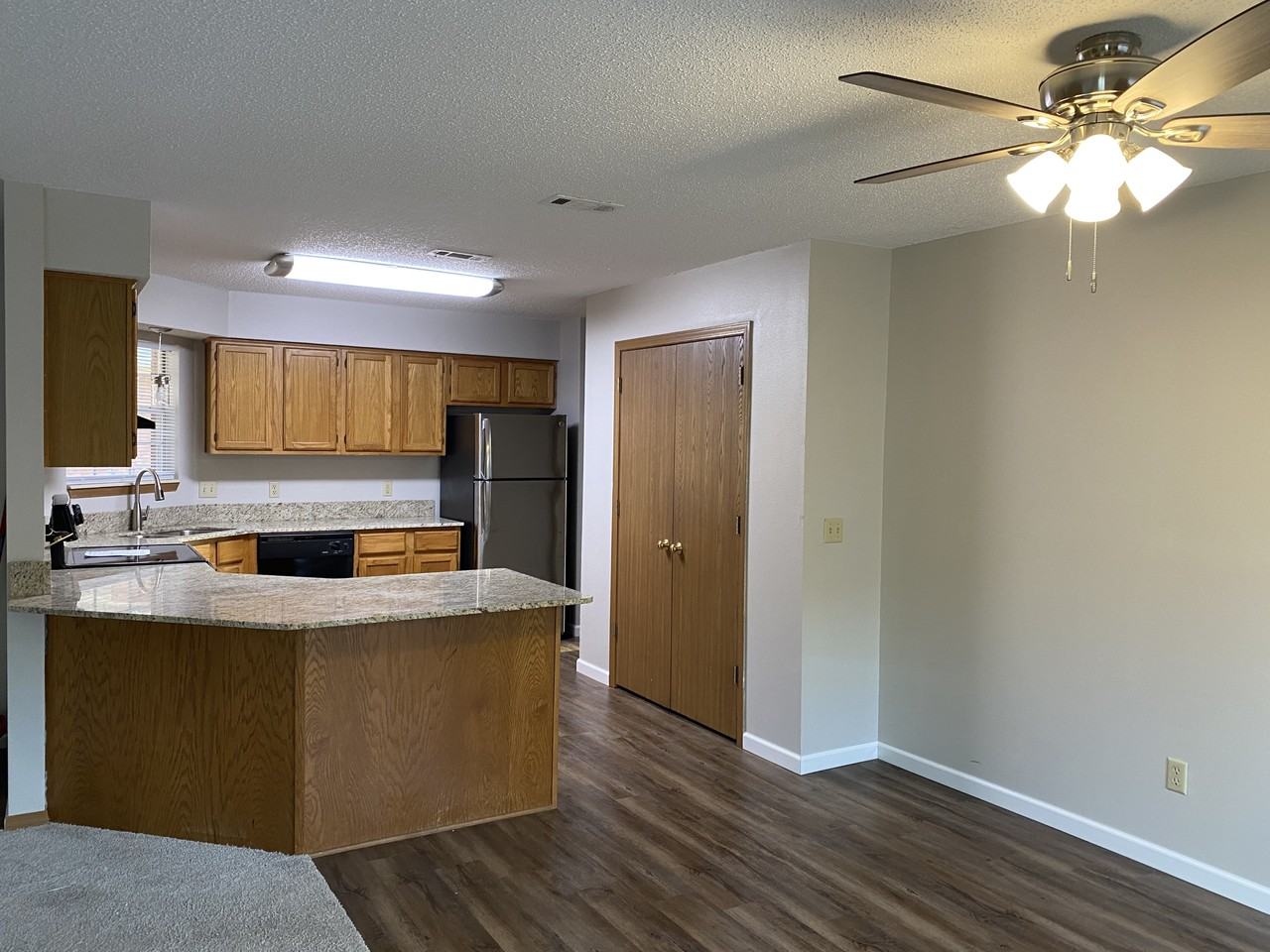 203 Fox Run Pl #B - Photo 5 of 11