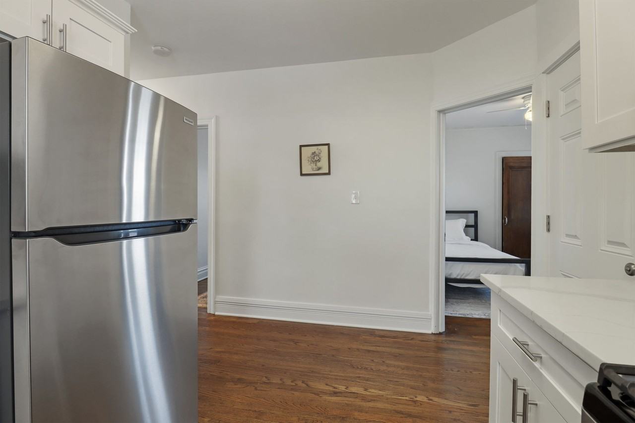 814 W Keith Ave #1 - Photo 4 of 17