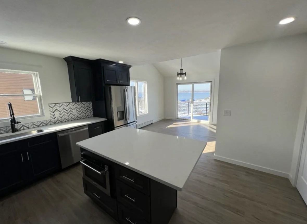 909 W Front St - Photo 4 of 14