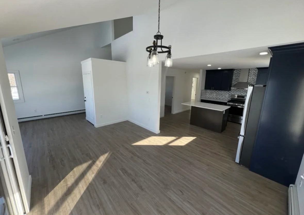 909 W Front St - Photo 5 of 14