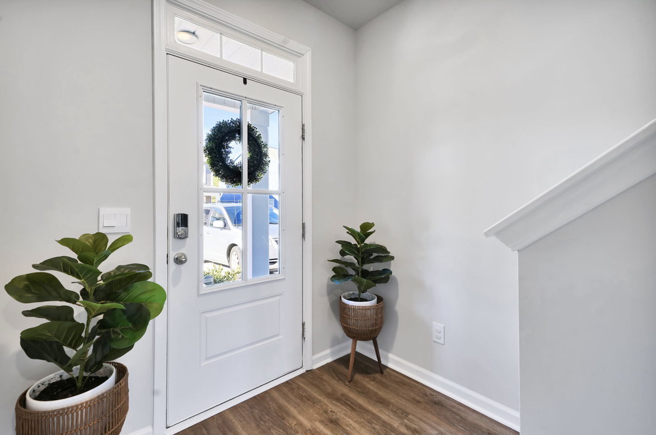 3558 Roseblossom Dr #NA - Photo 4 of 20