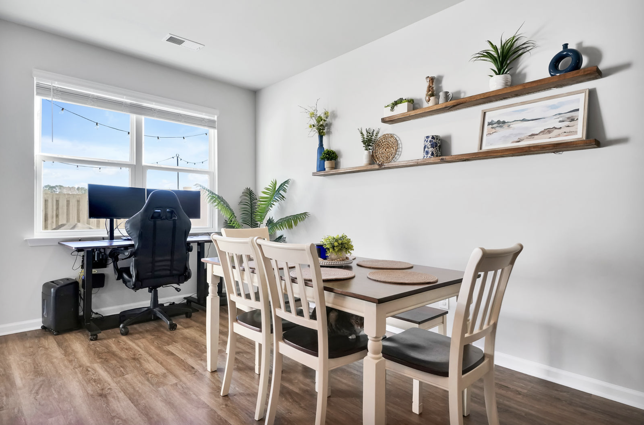 3558 Roseblossom Dr #NA - Photo 7 of 20