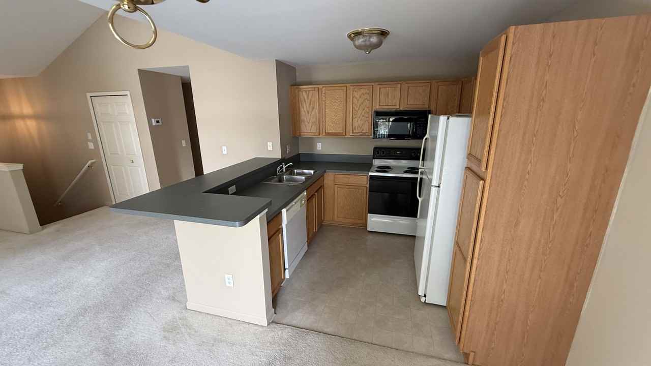 4200 Chesapeake Cir #4200 - Photo 4 of 19