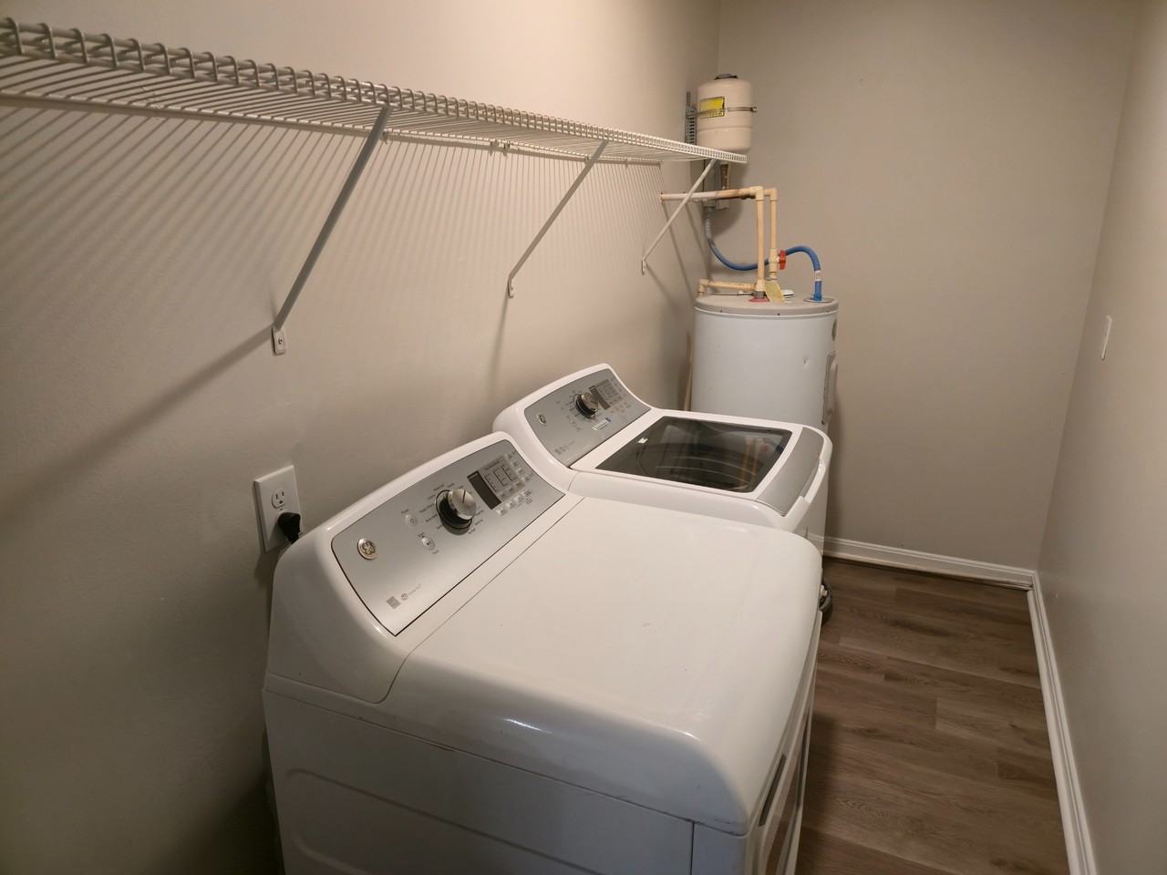 194 Graham St - Photo 5 of 12