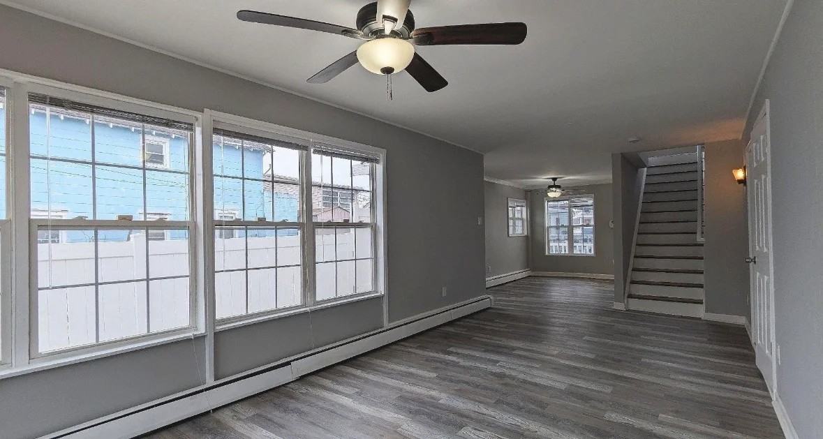 628 Wisteria Rd - Photo 3 of 15