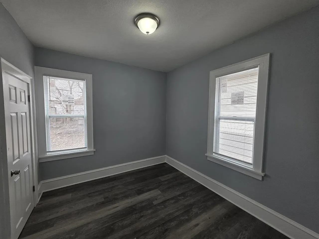 1271 N 43rd St - Photo 3 of 6