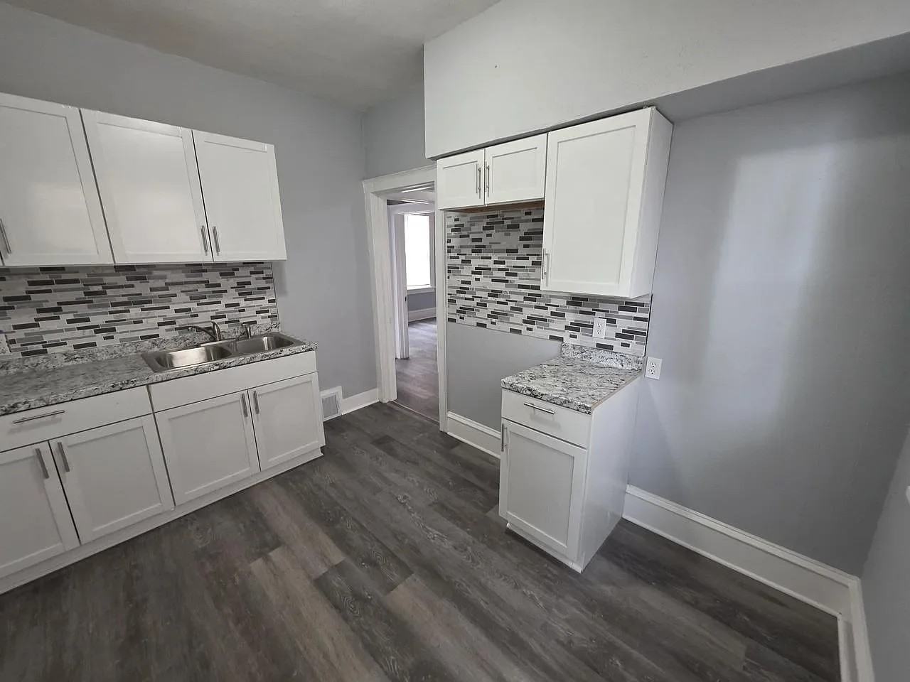 1271 N 43rd St - Photo 5 of 6