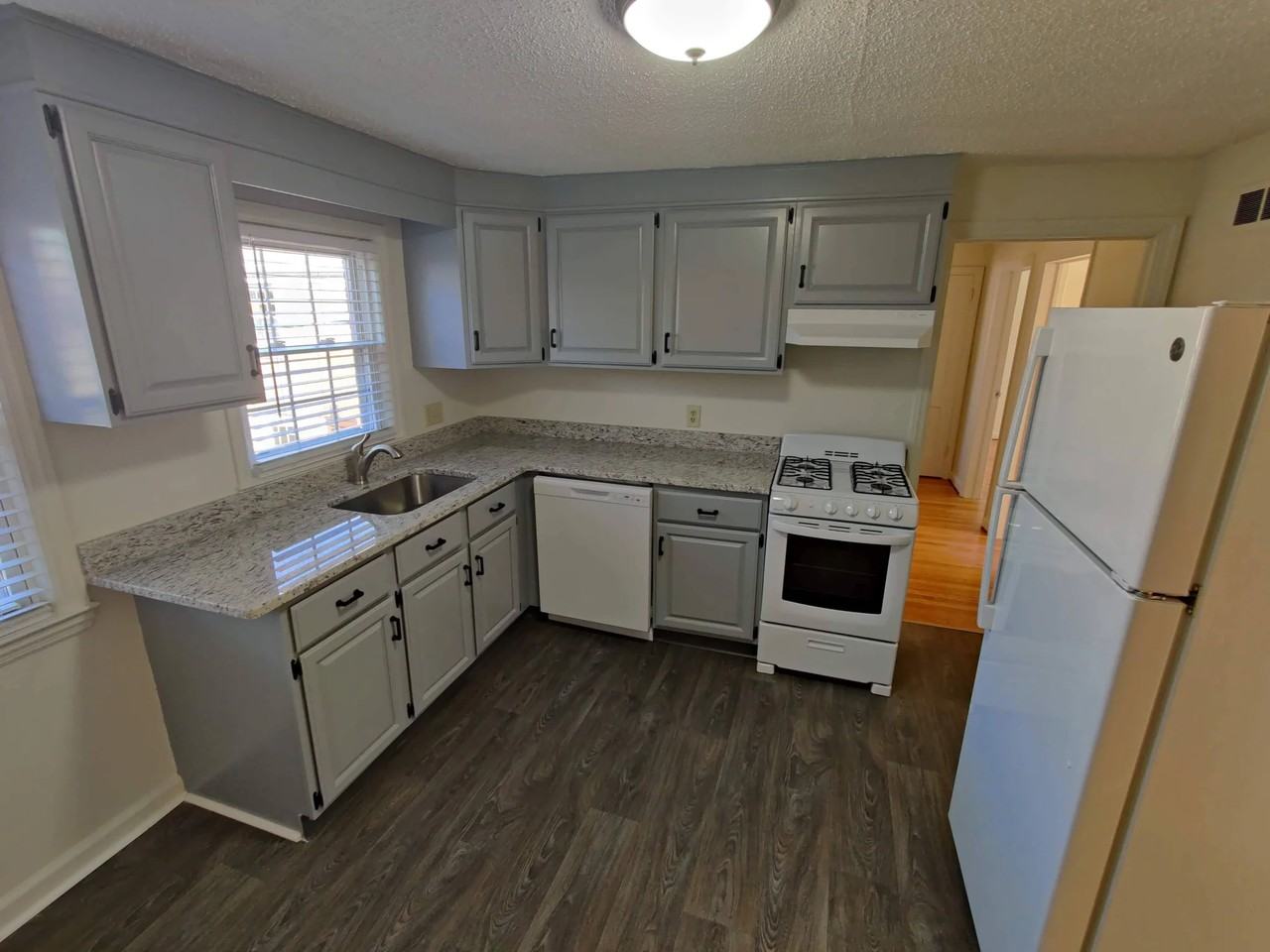 76 Mercury Ct #R2 - Photo 5 of 6