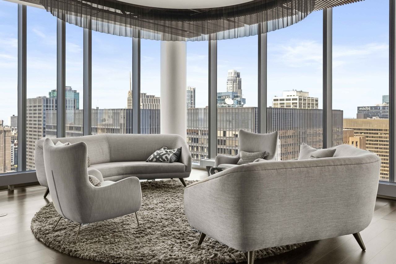 203 N Garland Ct - Photo 5 of 11