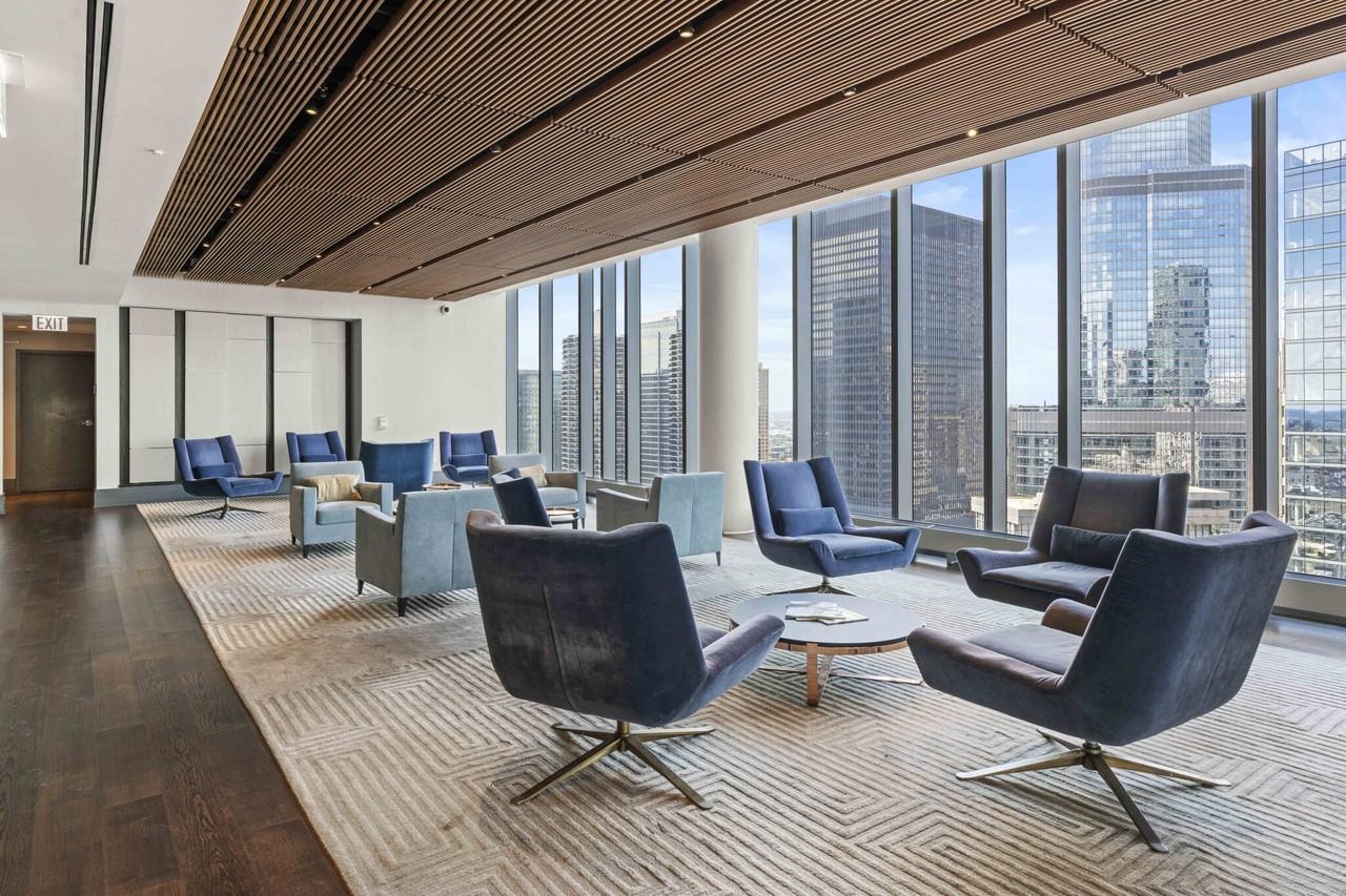 203 N Garland Ct - Photo 6 of 11