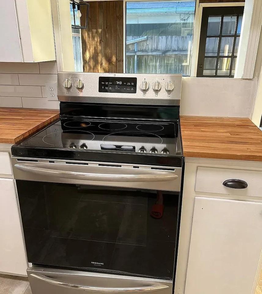 4109 Parkway Dr - Photo 4 of 20