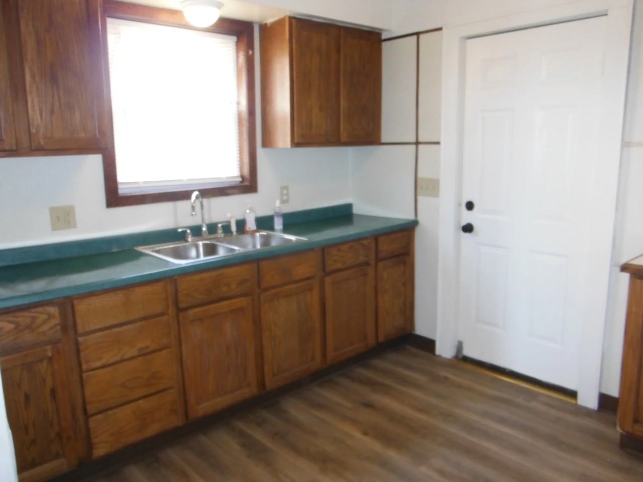 2225 7th St Nw - Photo 3 of 12