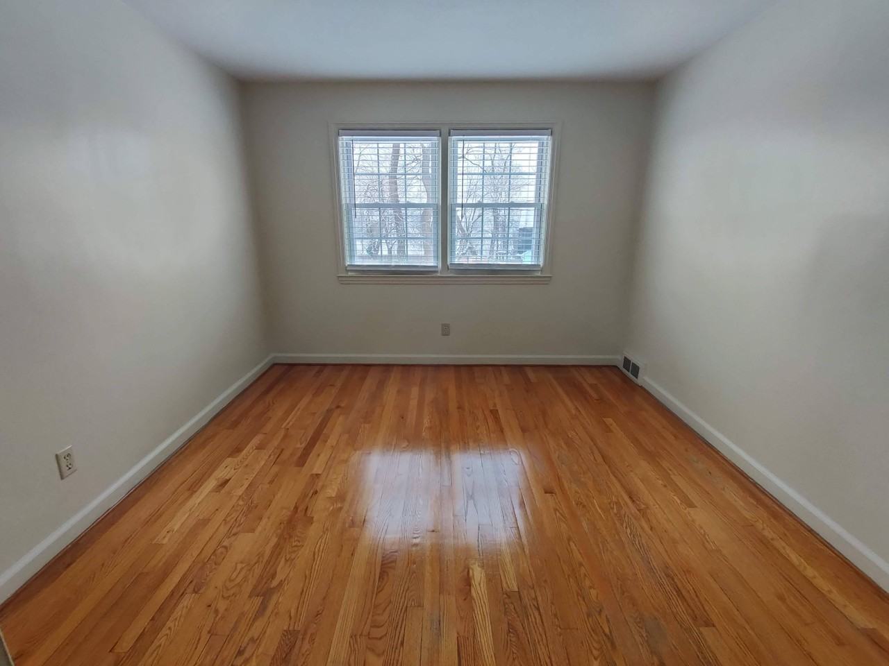 82 Mercury Ct #L2 - Photo 2 of 5