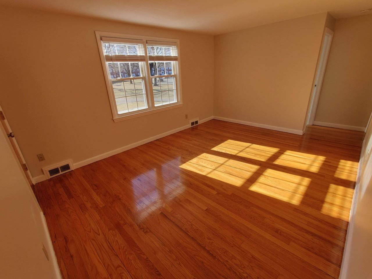 82 Mercury Ct #L2 - Photo 3 of 5