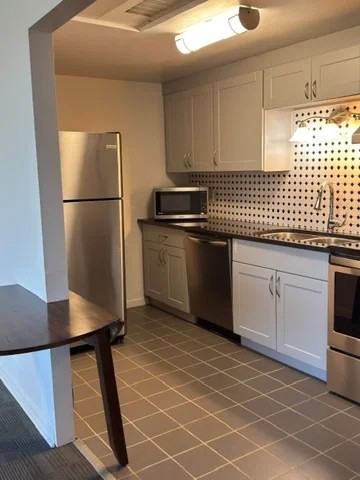 1311 Park Ave Sw #311 - Photo 3 of 7