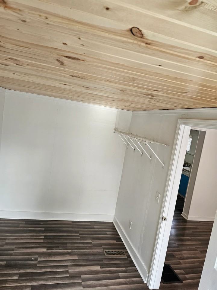 713 E Butler St - Photo 6 of 17