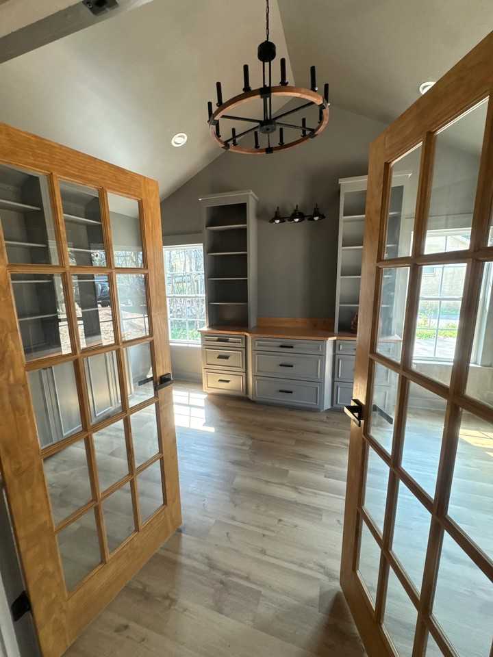 2768 Magnolia Dr - Photo 2 of 12