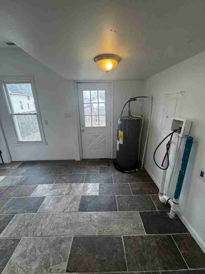 2 Riverside Ct - Photo 6 of 8