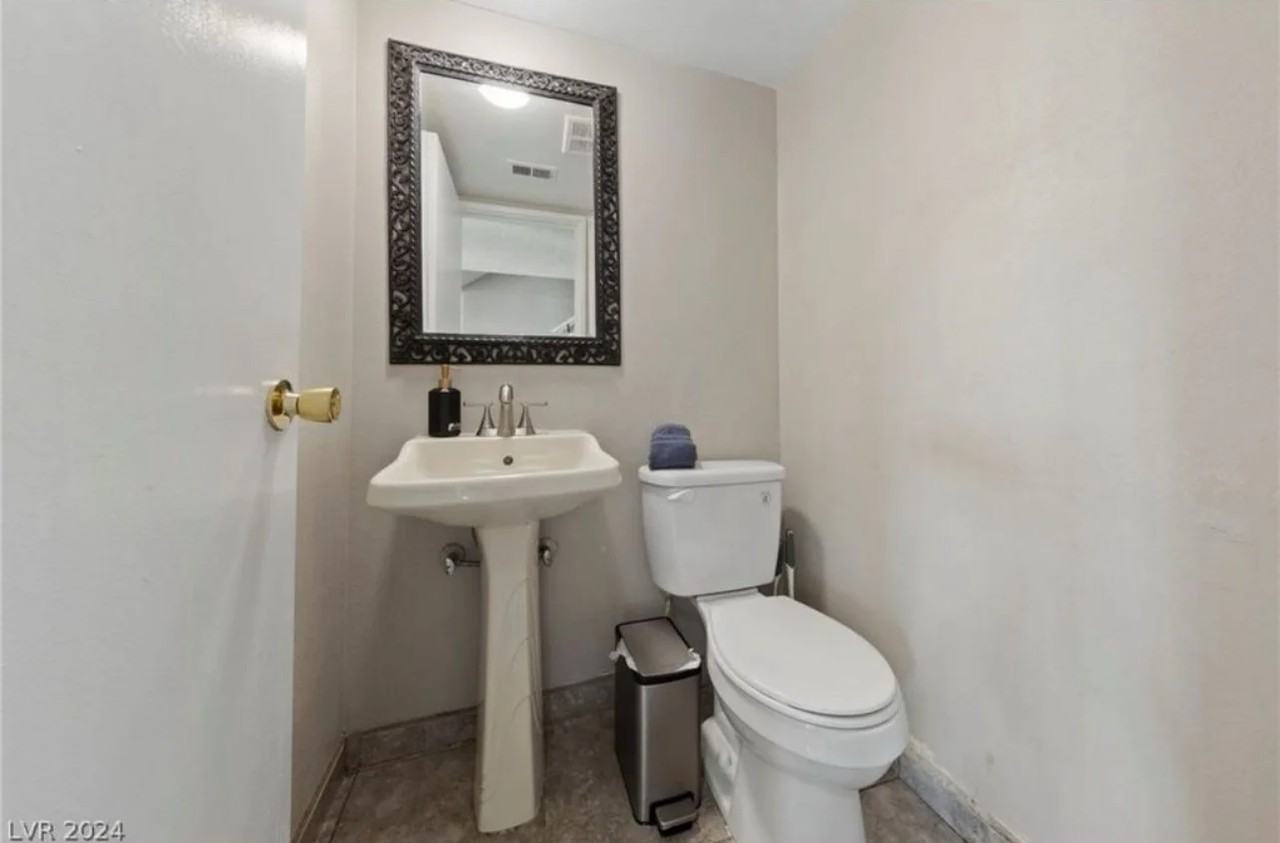 3006 Carruth St - Photo 4 of 20