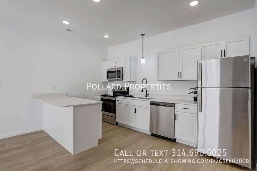 704 Parkview Dr #704 - Photo 3 of 50