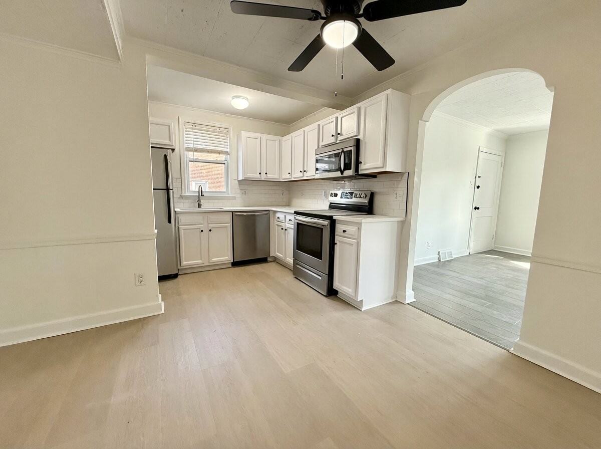 658 Childs Ave - Photo 2 of 14