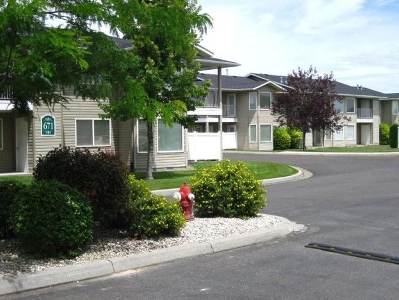 600 Saratoga Dr #101 - Photo 4 of 50