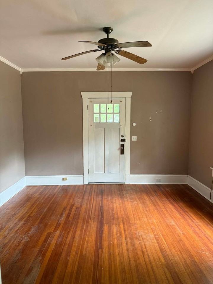 409 Rutherford St - Photo 6 of 10