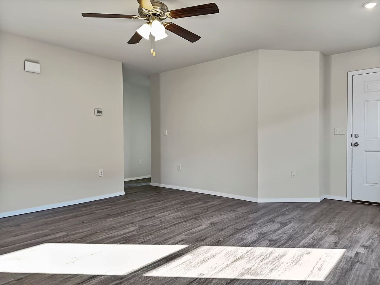 8129 Sunflower Way - Photo 3 of 18