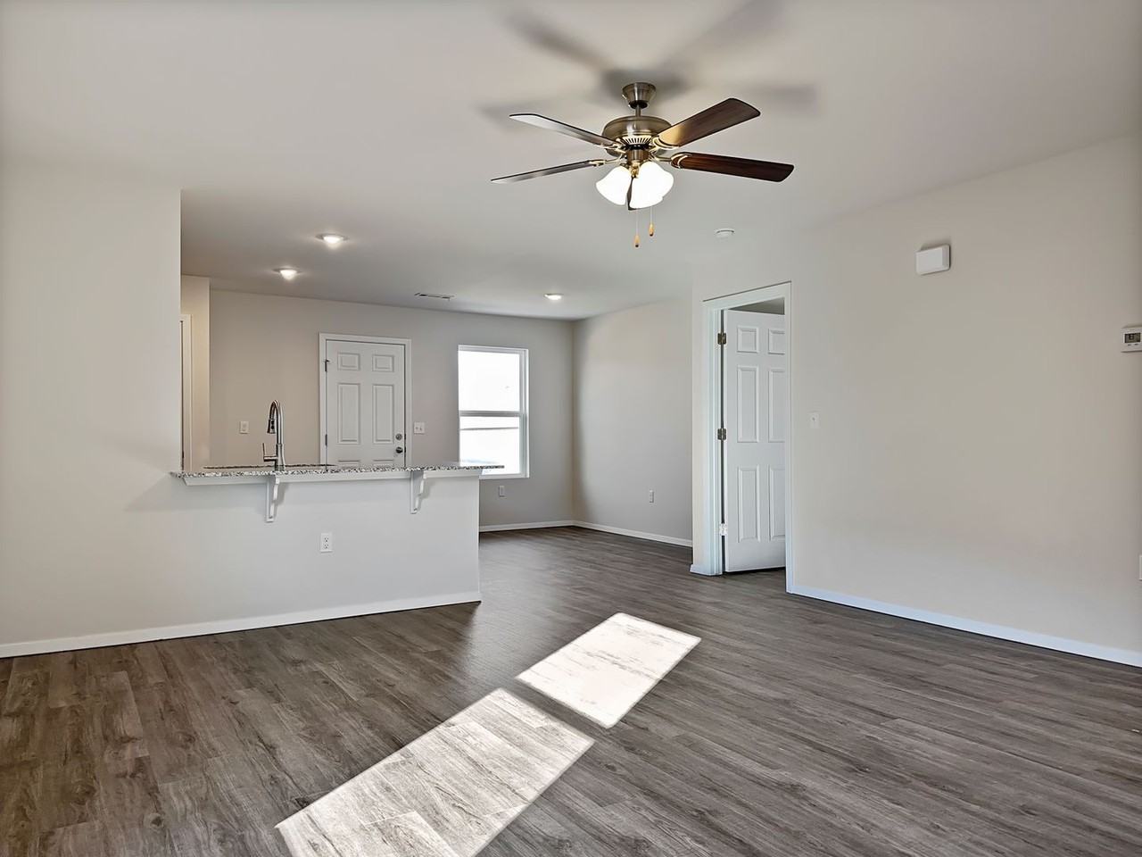 8129 Sunflower Way - Photo 4 of 18