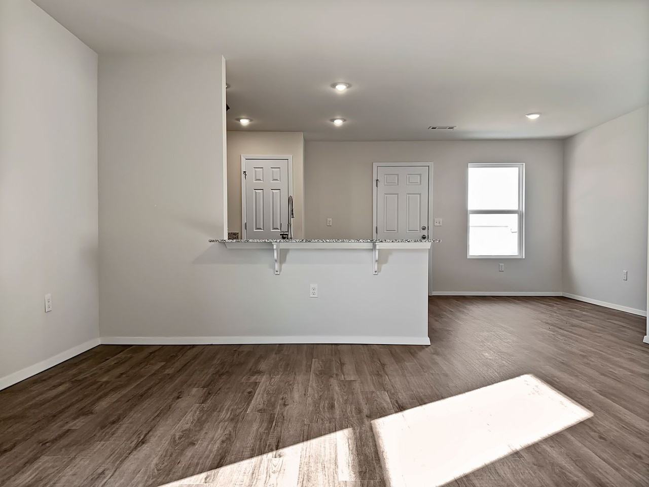 8129 Sunflower Way - Photo 5 of 18