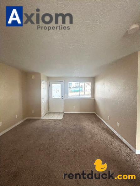 711 Franklin Ave #A - Photo 4 of 24