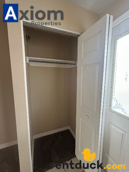 711 Franklin Ave #A - Photo 6 of 24