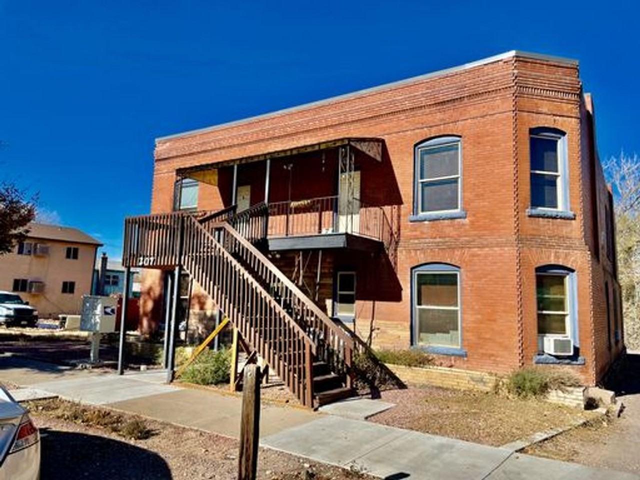 207 Midway Ave #4 - Photo 5 of 5