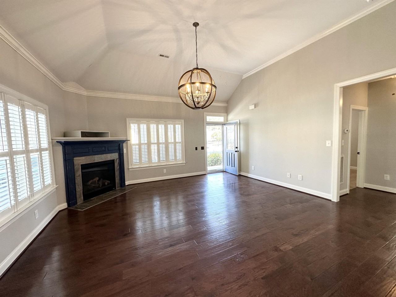 1701 Sassafras Ct - Photo 3 of 19